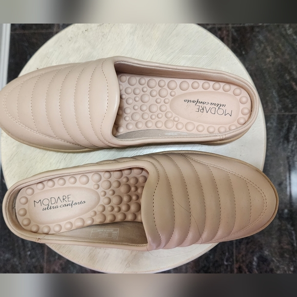 Modere Comfort shoes size 8. - Picture 3 of 4